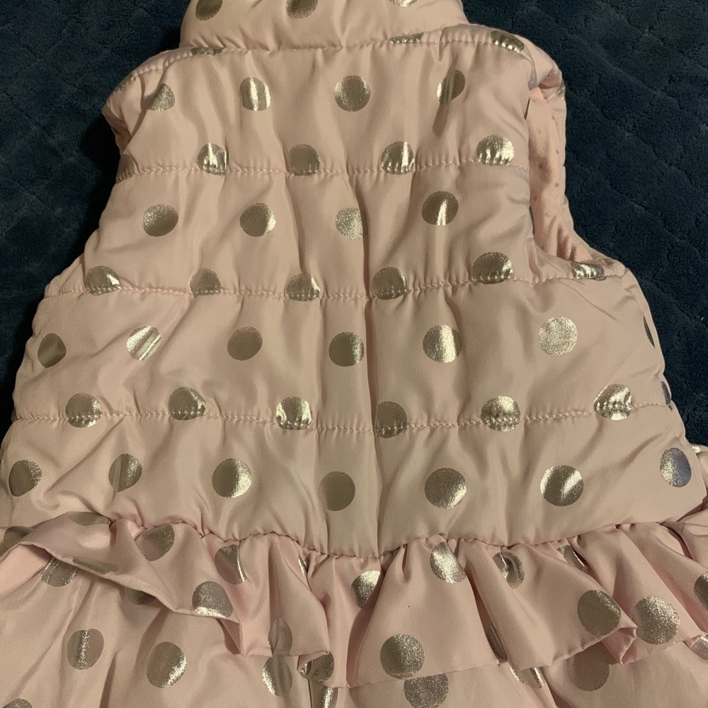 Vest - Picture 2 of 4